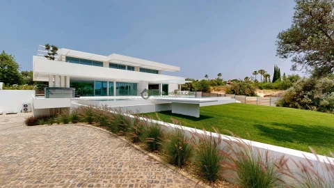 Moradia T5 para Venda em Loule (São Clemente)