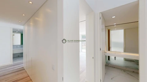 Moradia T5 para Venda em Loule (São Clemente)