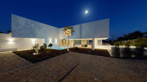 Moradia T5 para Venda em Loule (São Clemente)