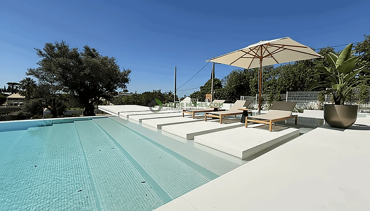 Moradia T5 para Venda em Loule (São Clemente) Foto 7