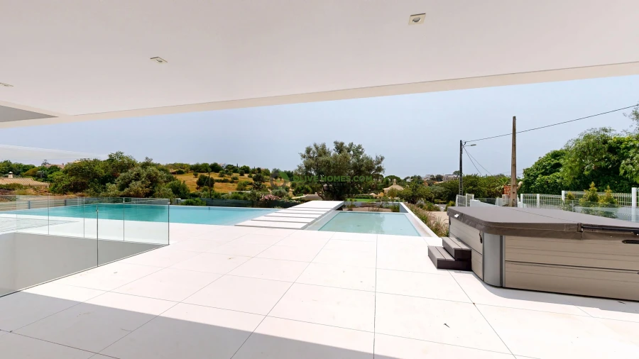 Moradia T5 para Venda em Loule (São Clemente) Foto 17