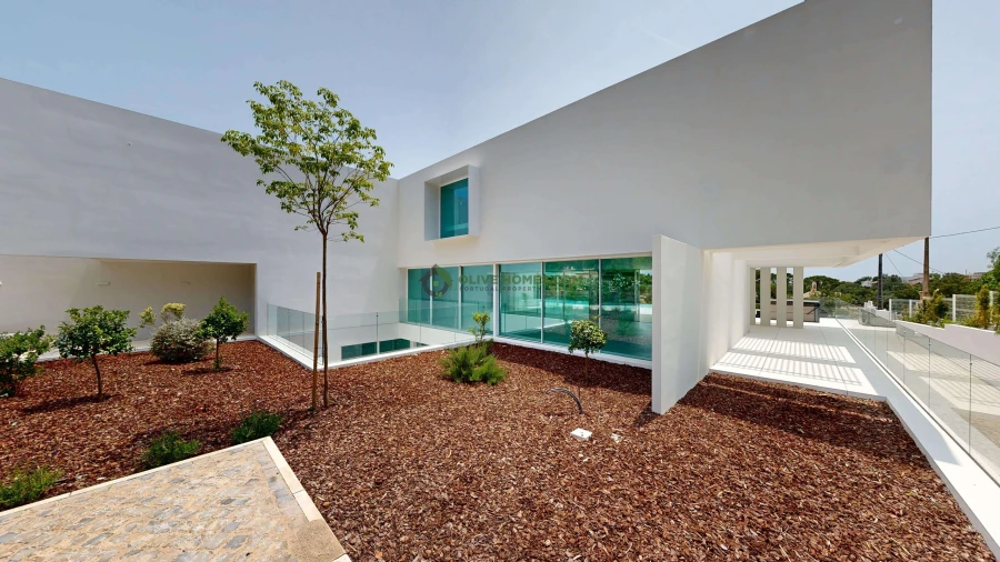 Moradia T5 para Venda em Loule (São Clemente) Foto 110