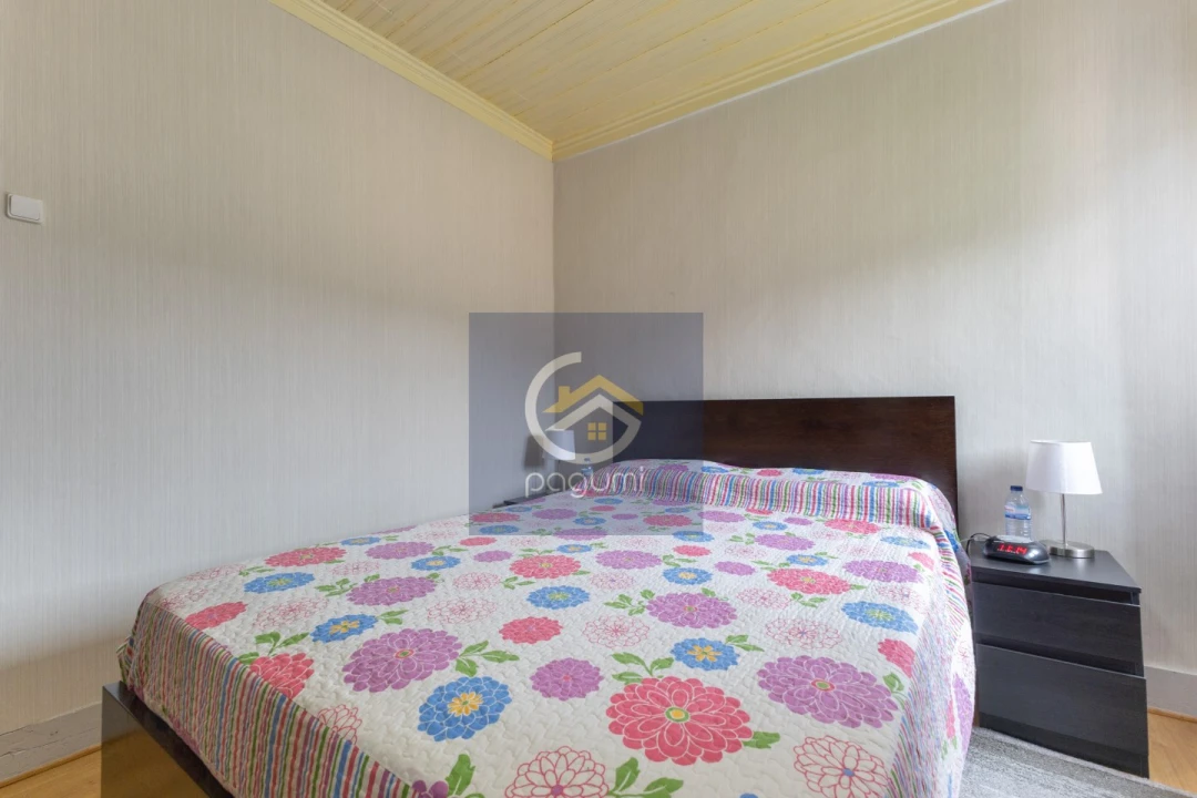 Moradia T5 para Venda em Santa Cruz do Douro e São Tomé de Covelas Foto 54