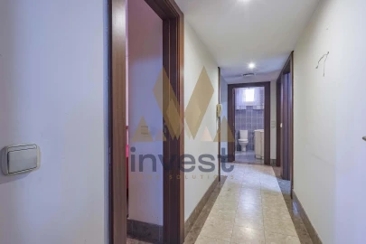 Moradia T5 para Venda em Lordelo do Ouro e Massarelos