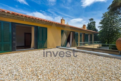 Moradia T5 para Venda em Lordelo do Ouro e Massarelos