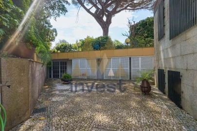 Moradia T5 para Venda em Lordelo do Ouro e Massarelos