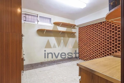 Moradia T5 para Venda em Lordelo do Ouro e Massarelos