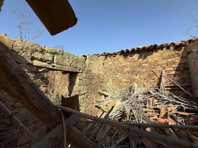 Moradia T2 para Venda em Martim Longo Foto 10