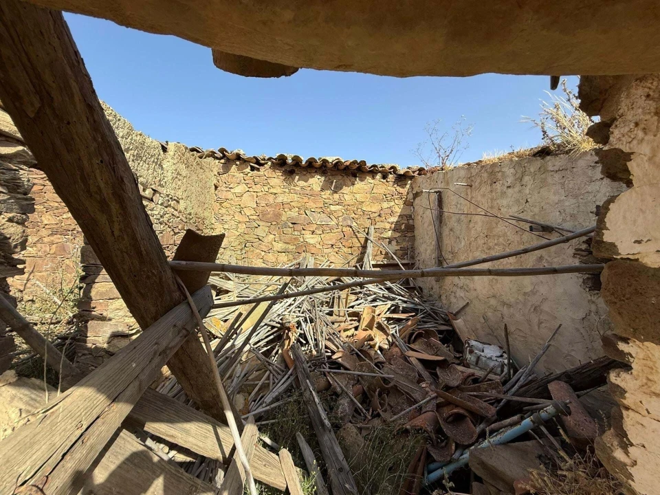 Moradia T2 para Venda em Martim Longo Foto 12