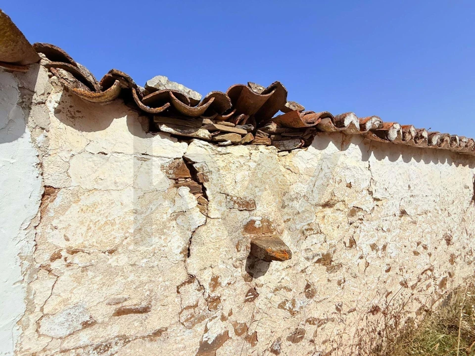 Moradia T2 para Venda em Martim Longo Foto 17