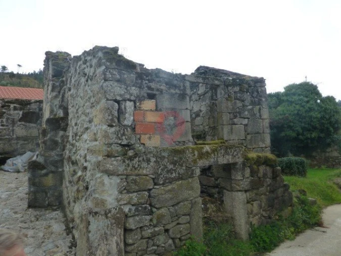 Moradia T0 para Venda em Messegães, Valadares e Sá Foto 3