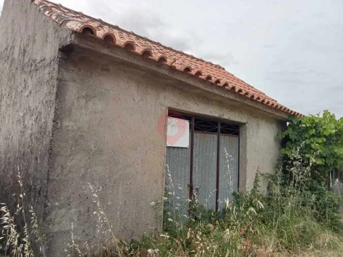 Moradia T0 para Venda em Messegães, Valadares e Sá Foto 4