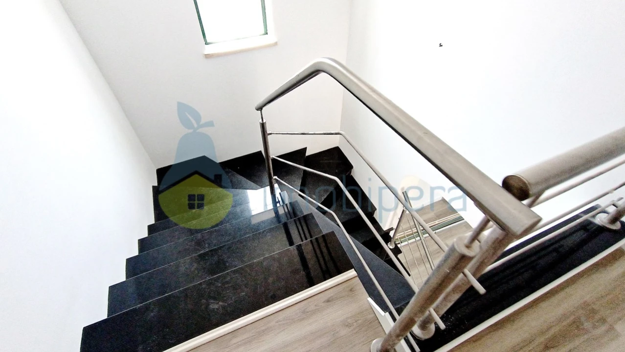 Moradia T3 para Venda em Alcantarilha e Pêra Foto 4