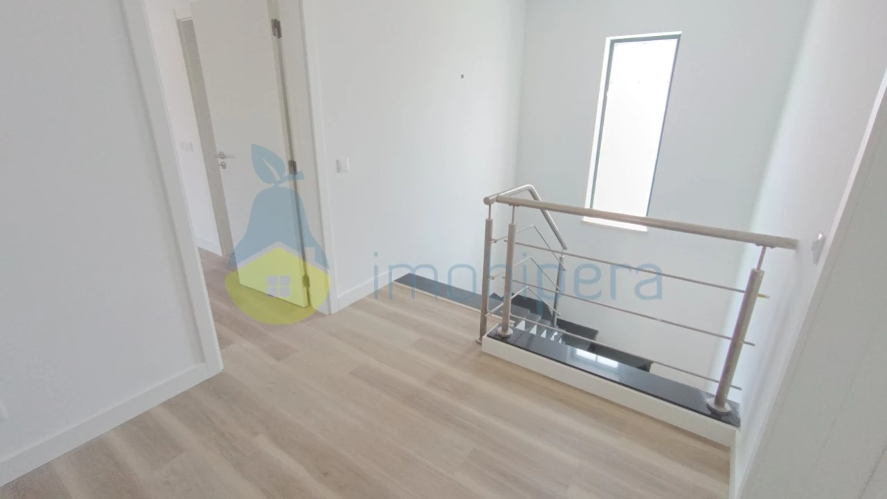 Moradia T3 para Venda em Alcantarilha e Pêra Foto 12