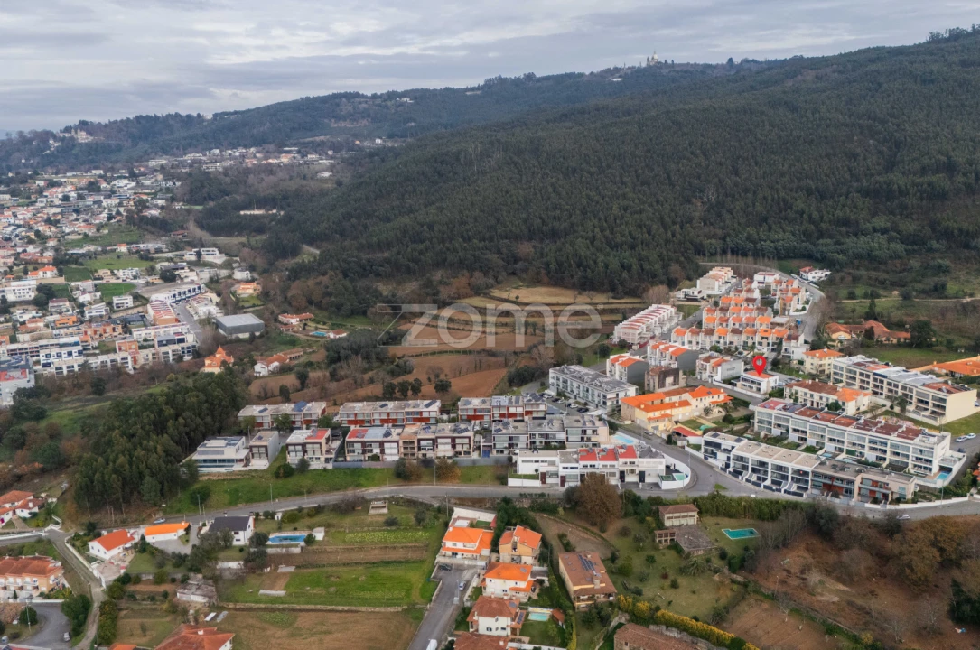 Moradia T3 para Venda em Nogueira, Fraião e Lamaçães Foto 56