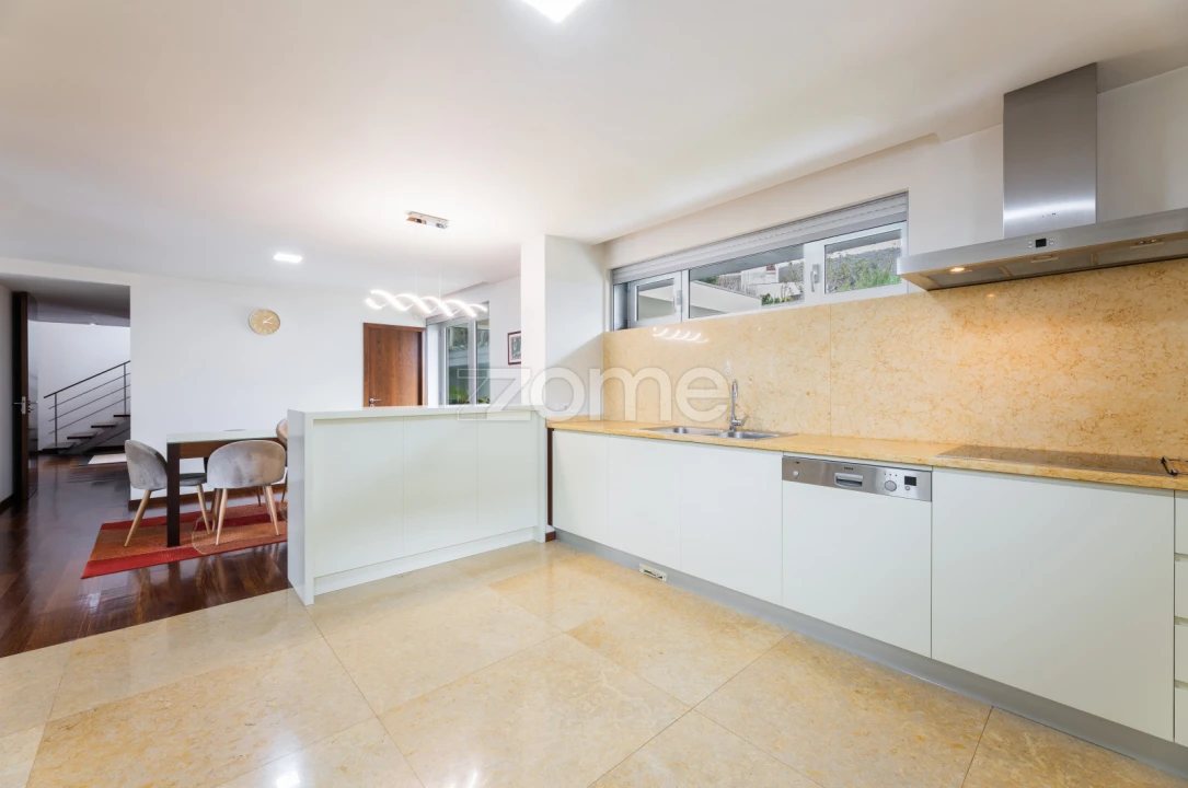 Moradia T3 para Venda em Nogueira, Fraião e Lamaçães Foto 3