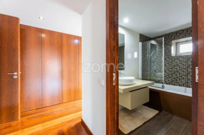 Moradia T3 para Venda em Nogueira, Fraião e Lamaçães