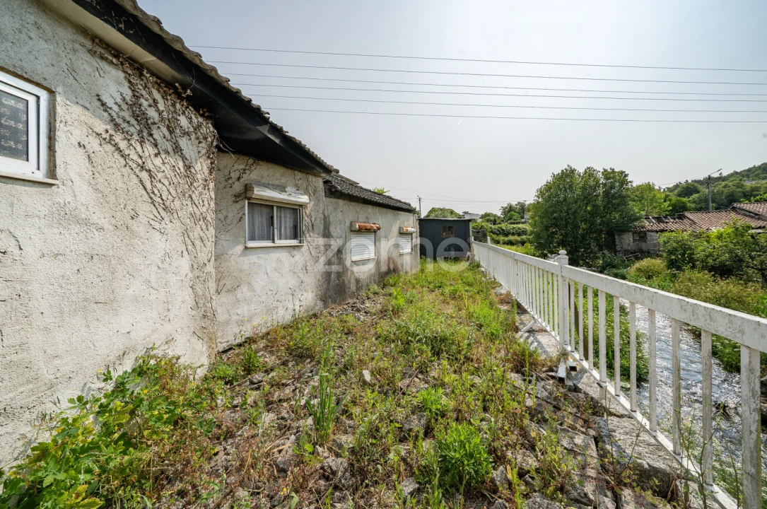 Moradia T2 para Venda em Fermentões Foto 27