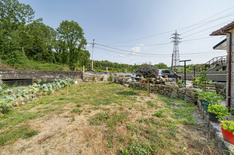 Moradia T2 para Venda em Fermentões Foto 13