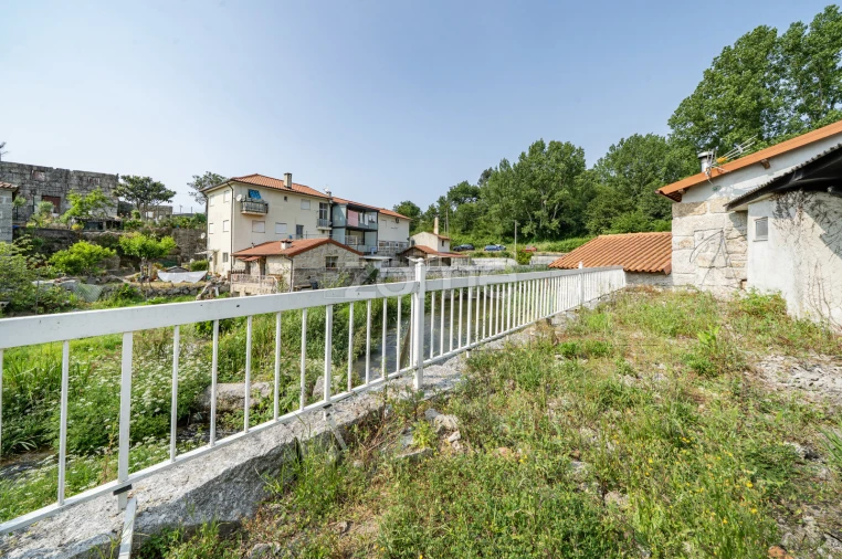 Moradia T2 para Venda em Fermentões Foto 24