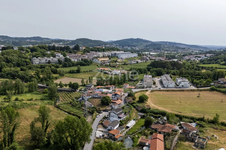 Moradia T2 para Venda em Fermentões Foto 39