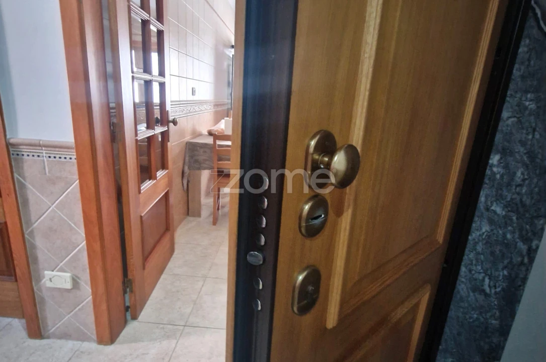 Apartamento T3 para Venda em Moita Foto 15