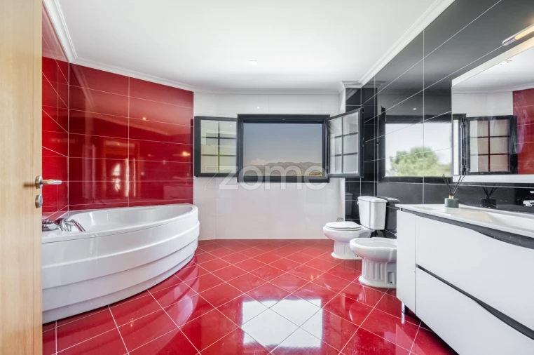 Moradia T6 para Venda em Azias Foto 20