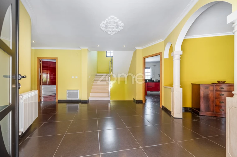 Moradia T6 para Venda em Azias Foto 10