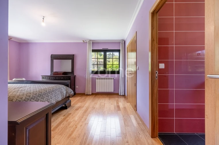 Moradia T6 para Venda em Azias Foto 15