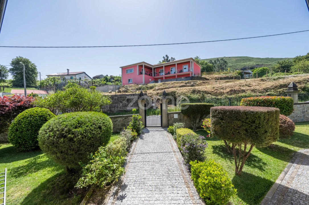 Moradia T6 para Venda em Azias Foto 32