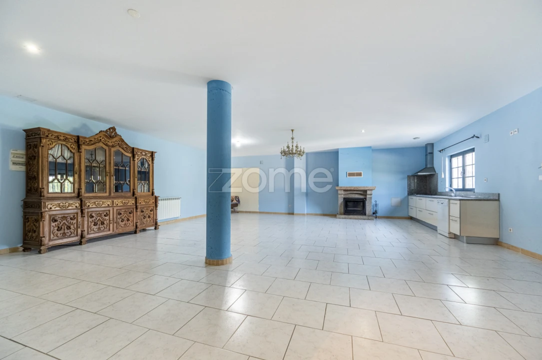 Moradia T6 para Venda em Azias Foto 26