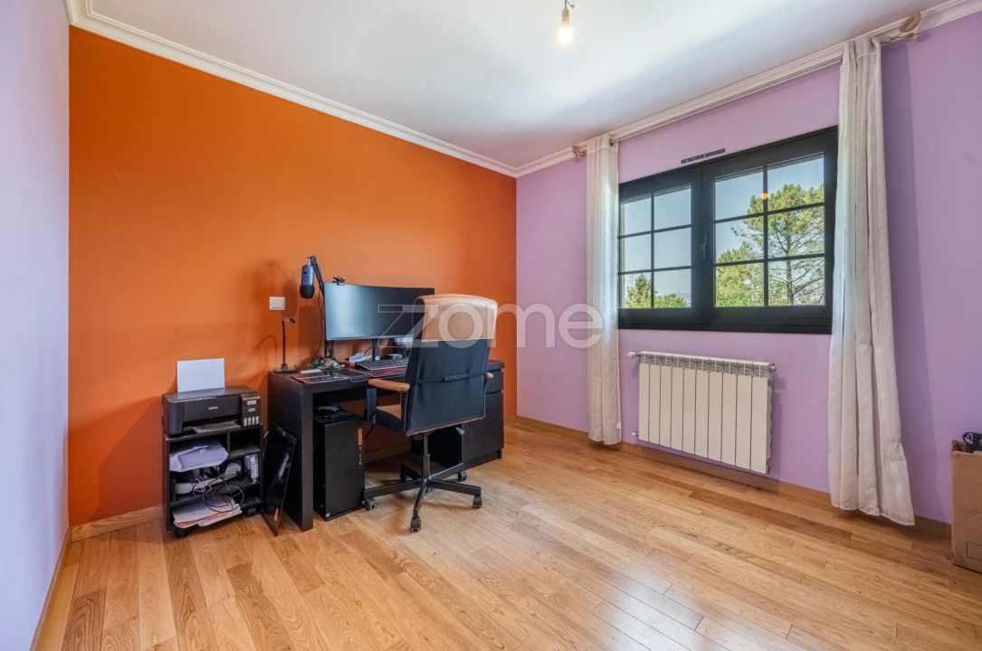 Moradia T6 para Venda em Azias Foto 19