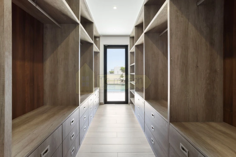 Moradia T3 para Venda em Quelfes Foto 33