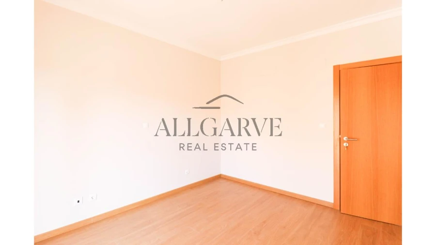 Apartamento T2 para Venda em Lagos (São Sebastião e Santa Maria) Foto 14