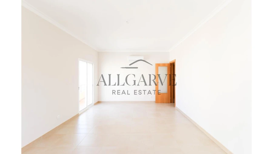 Apartamento T2 para Venda em Lagos (São Sebastião e Santa Maria) Foto 8