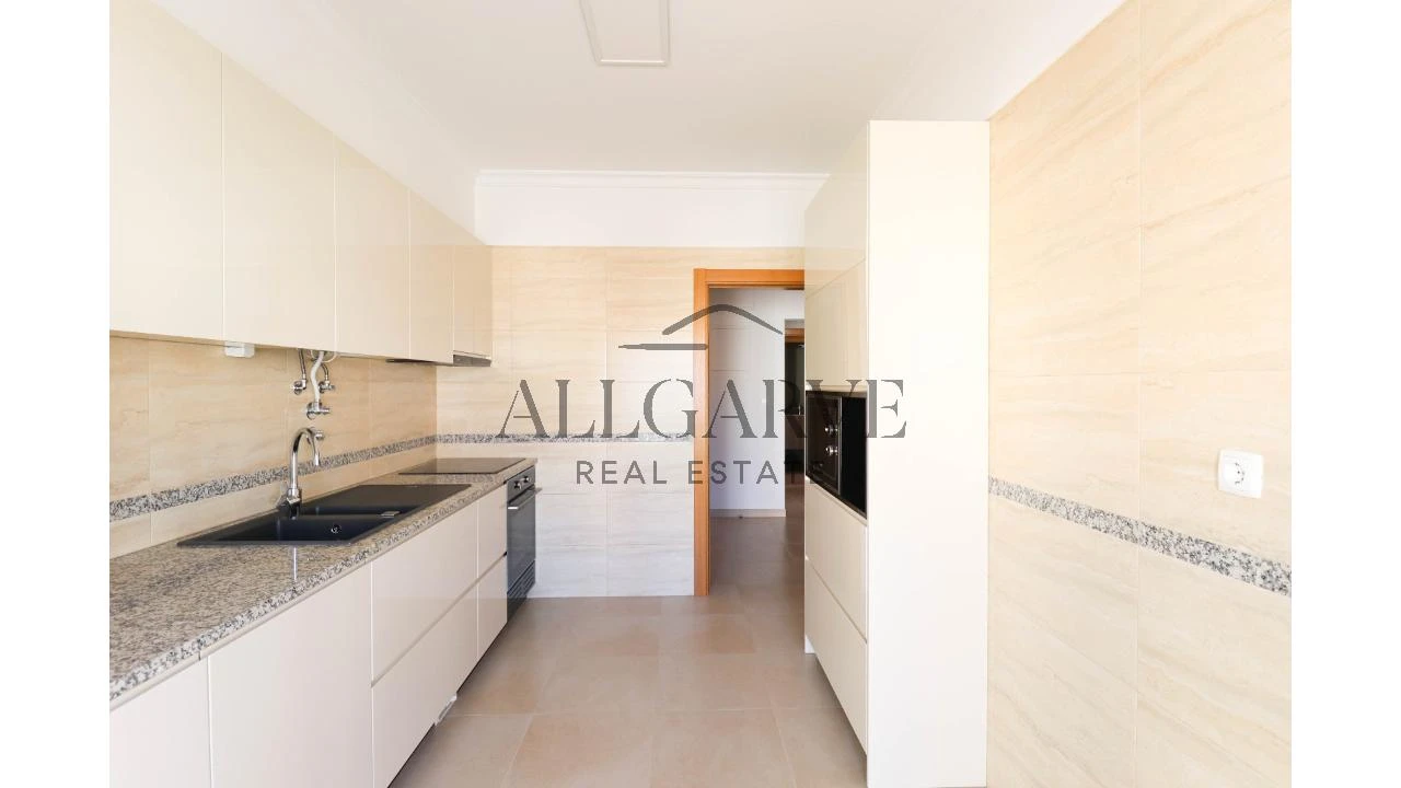 Apartamento T2 para Venda em Lagos (São Sebastião e Santa Maria) Foto 1