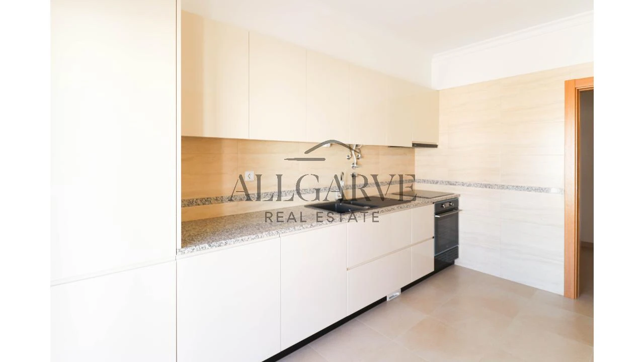 Apartamento T2 para Venda em Lagos (São Sebastião e Santa Maria) Foto 4