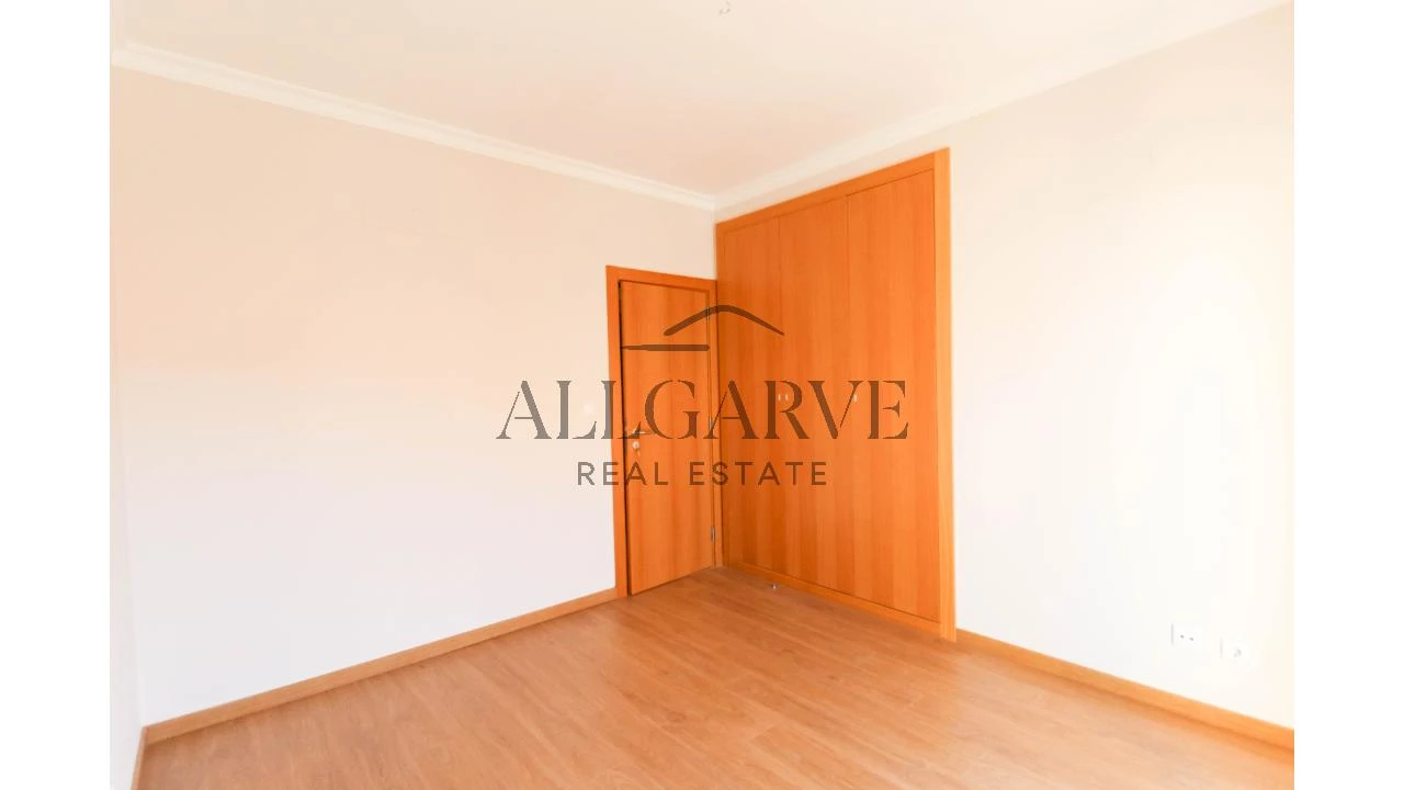 Apartamento T2 para Venda em Lagos (São Sebastião e Santa Maria) Foto 12