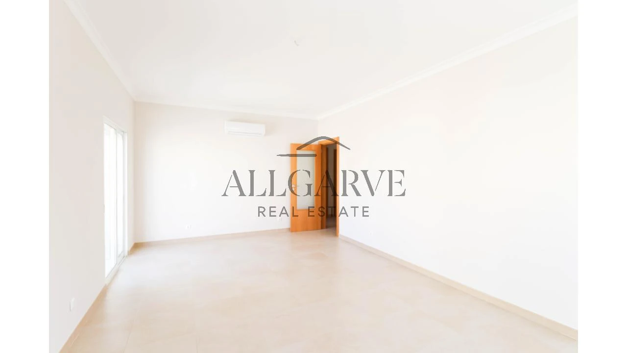 Apartamento T2 para Venda em Lagos (São Sebastião e Santa Maria) Foto 7