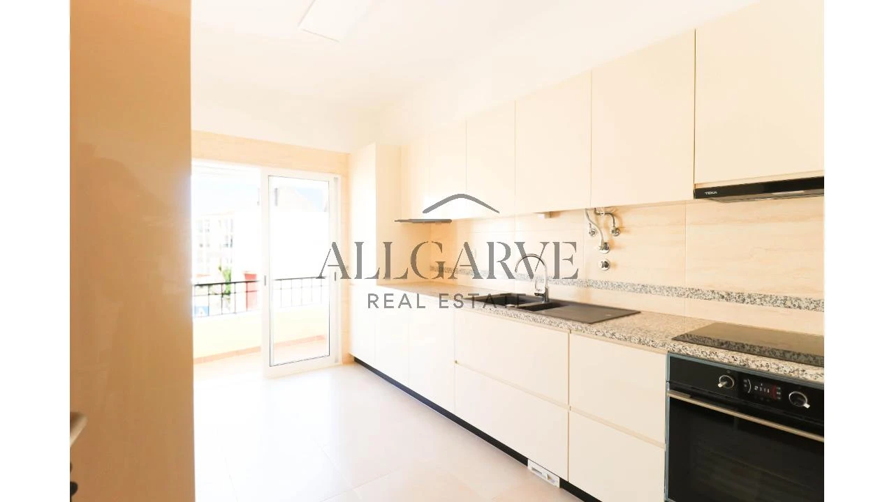 Apartamento T2 para Venda em Lagos (São Sebastião e Santa Maria) Foto 3