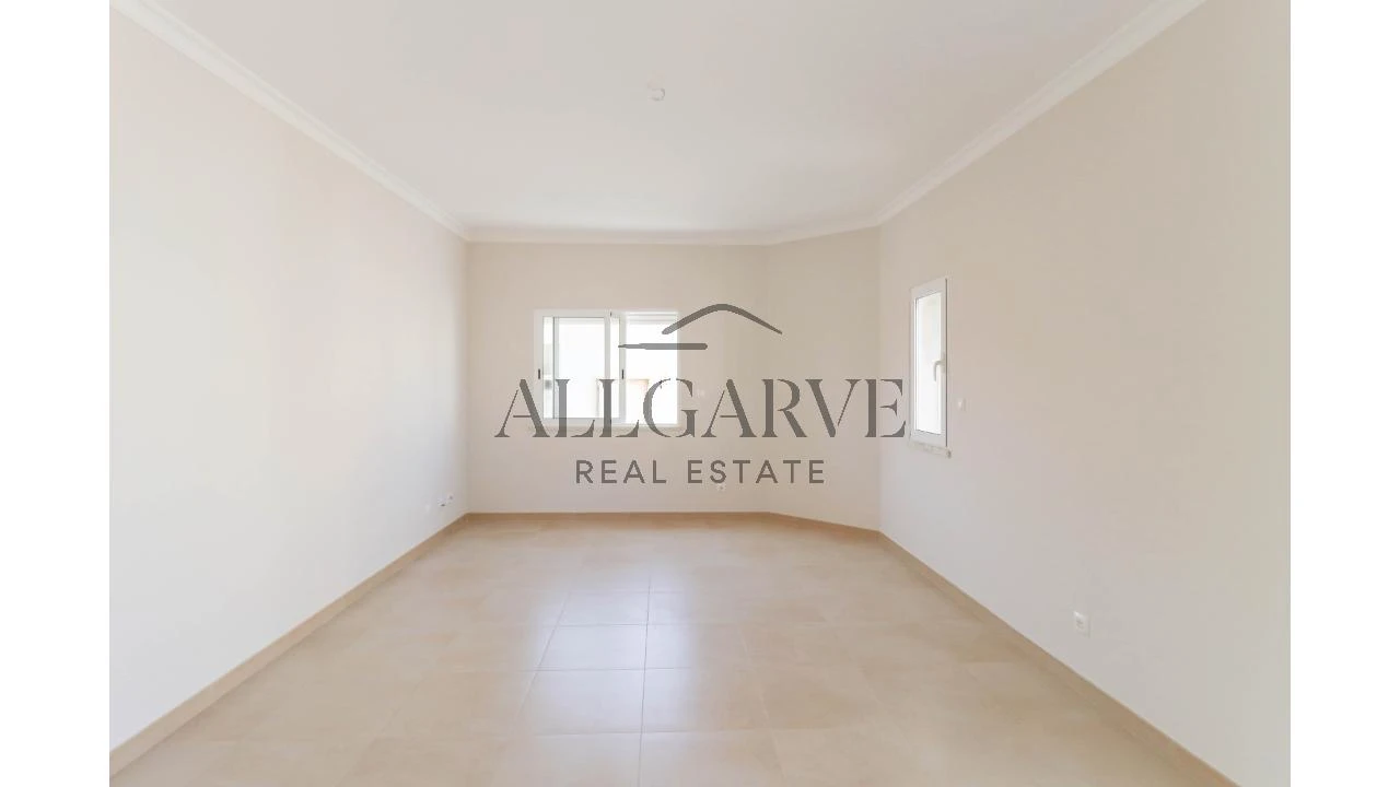 Apartamento T2 para Venda em Lagos (São Sebastião e Santa Maria) Foto 9