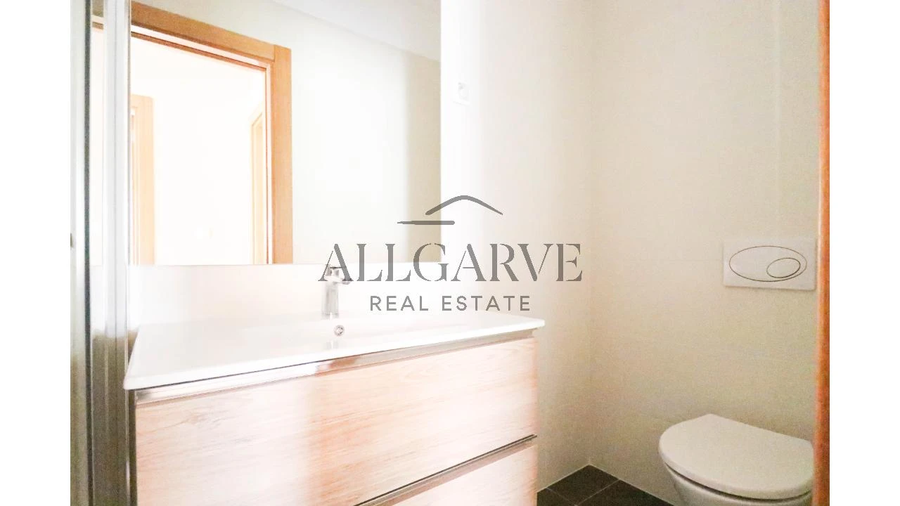 Apartamento T2 para Venda em Lagos (São Sebastião e Santa Maria) Foto 11