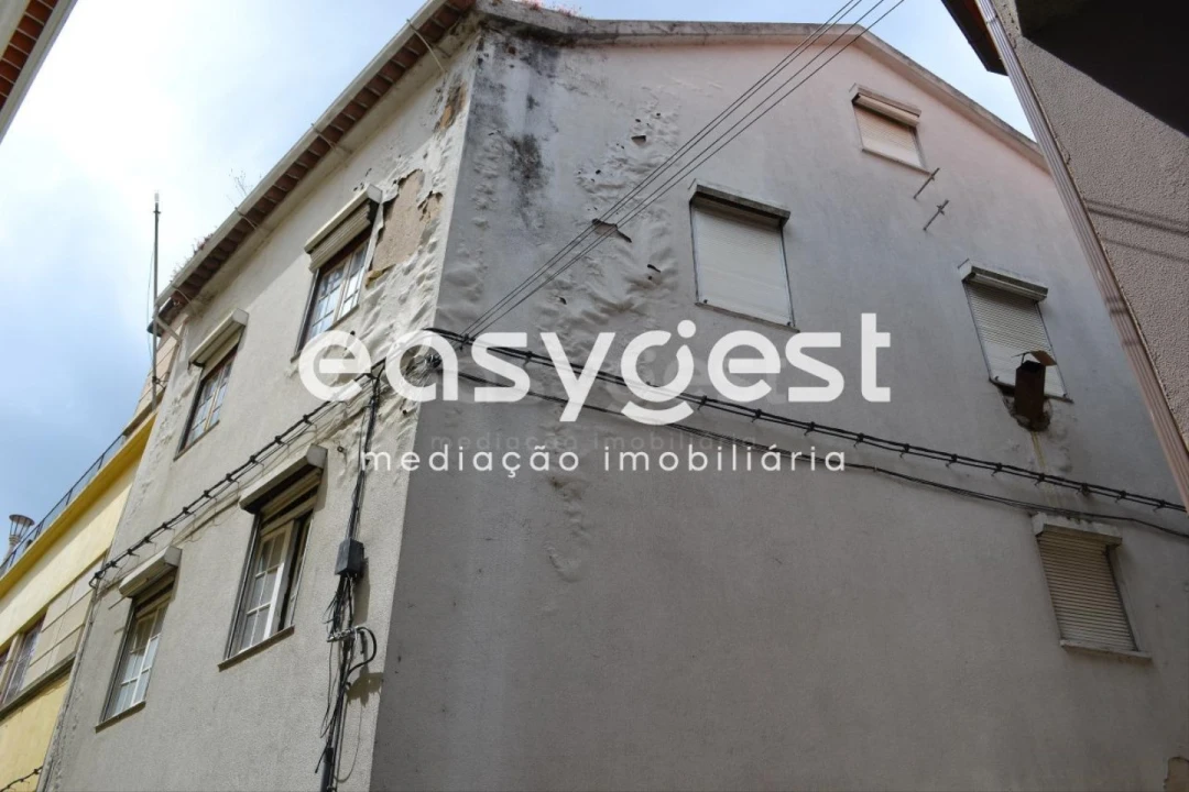 Apartamento T4 para Venda em Seia, São Romão e Lapa dos Dinheiros Foto 6