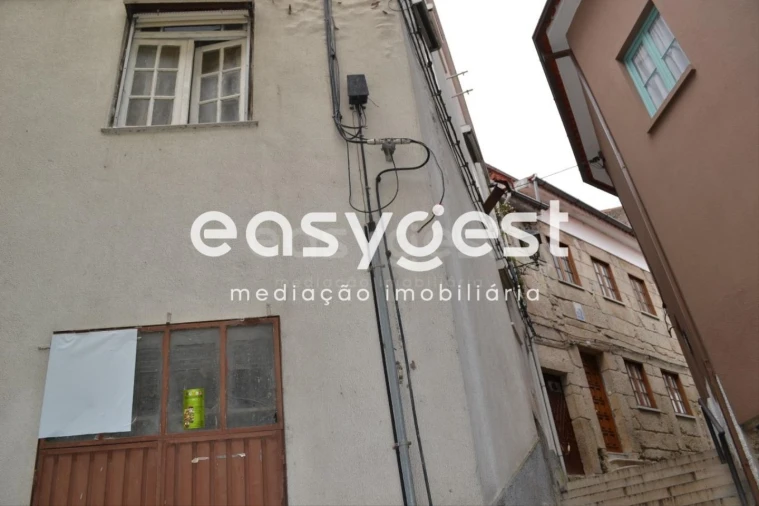 Apartamento T4 para Venda em Seia, São Romão e Lapa dos Dinheiros Foto 4