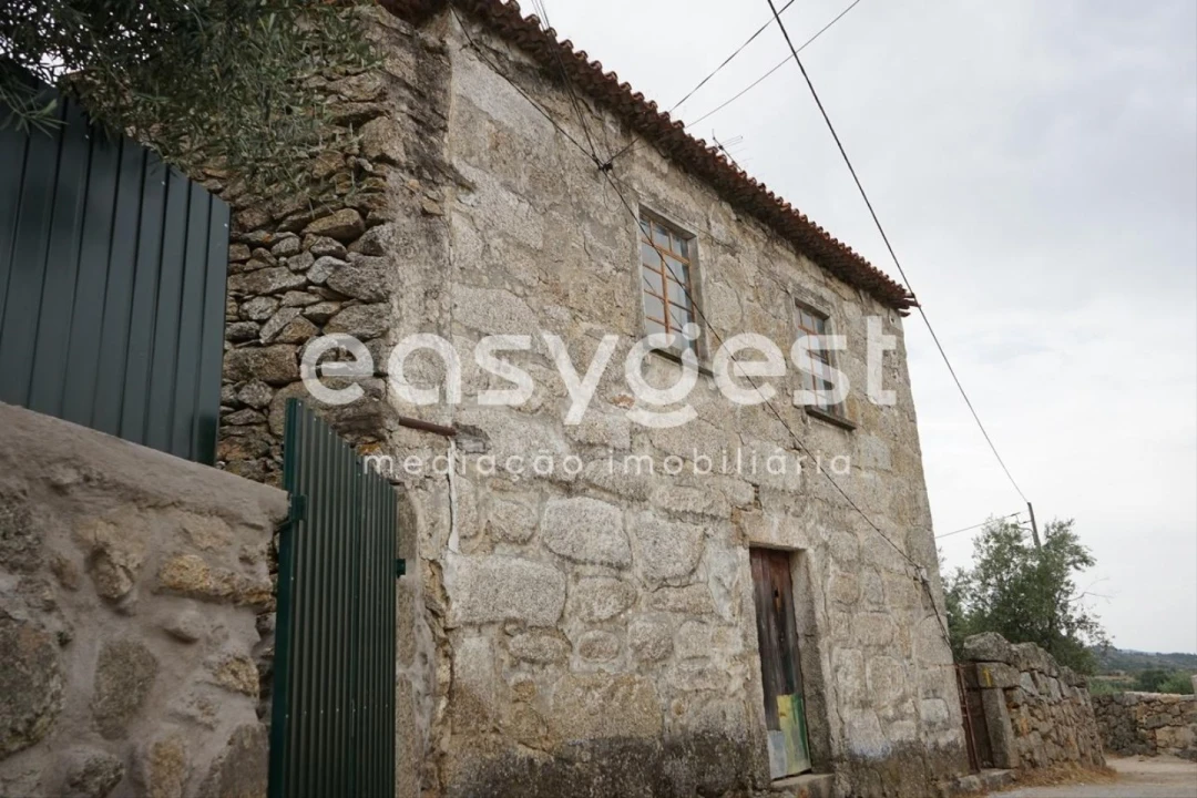 Quinta T2 para Venda em Aldeia Viçosa Foto 4