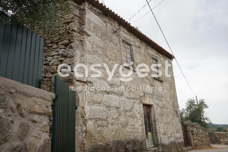 Quinta T2 para Venda em Aldeia Viçosa Foto 4