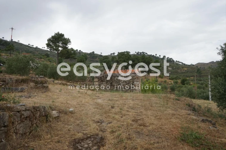 Quinta T2 para Venda em Aldeia Viçosa Foto 8