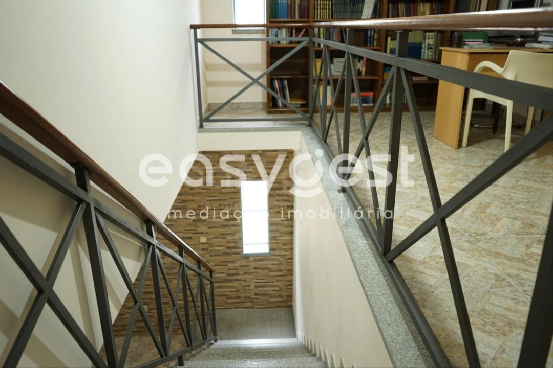 Moradia T3 para Venda em Freches e Torres Foto 12