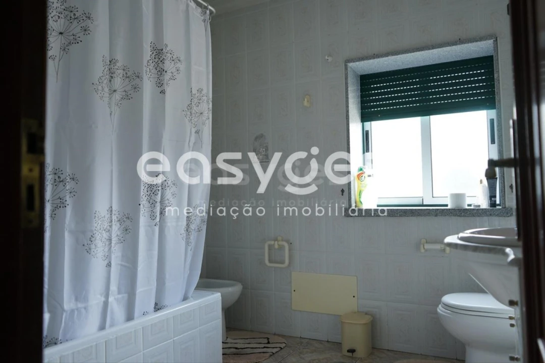 Moradia T3 para Venda em Freches e Torres Foto 21