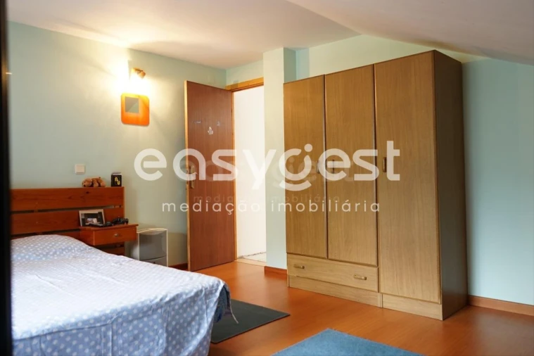 Moradia T3 para Venda em Freches e Torres Foto 16